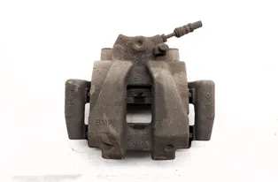 BMW X3 F25 (2010-2017) Pravý predný strmeň brzdy 33521833