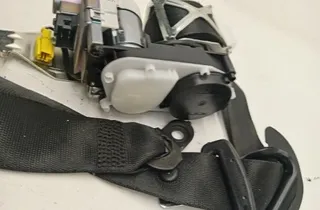 MERCEDES-BENZ GLE W166 (2015-2018) Front Left Seatbelt A1668601300 33192866