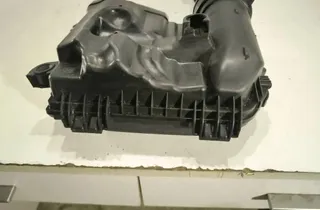 MERCEDES-BENZ C-Class W205/S205/C205 (2014-2023) Корпус воздушного фильтра A2760940697 33202147