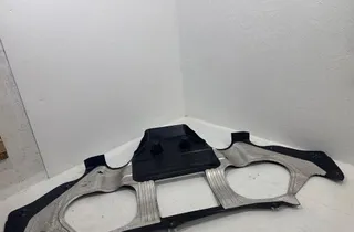 BMW 5 Series G30/G31 (2016-2023) Крышка днища переднего бампера 51758060097 33206703