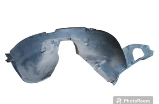 PEUGEOT 208 Peugeot 208 (2012-2015) Pravý predný vnútorný blatníkový podklad 9673797180 33250201