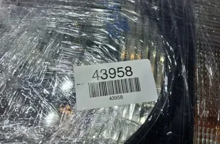 SUZUKI Jimny 3 generation (1998-2018) Фара передняя левая PY21W 33223530