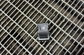 DACIA Sandero 2 generation (2013-2020) Vypínač pravého predného dverového okna 254217475R 33401534