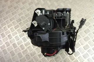 BMW 7 Series F01/F02 (2008-2015) Interiérový ohrievač 33484505