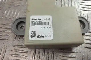 BMW 5 Series F10/F11 (2009-2017) Zosilňovač antény na kufri 6935024 33488578