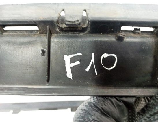 BMW 5 Series F10/F11 (2009-2017) Нижняя решетка переднего бампера 190174,19017412,51748049347,8049347 32867123