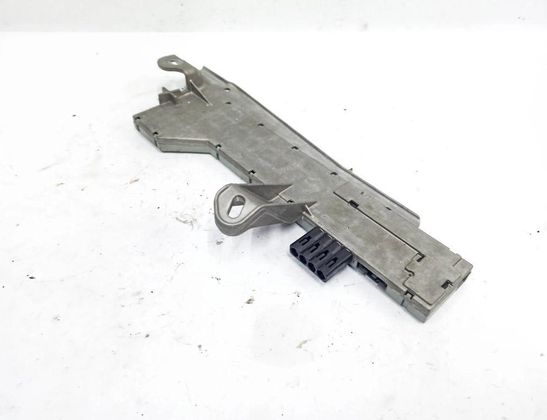 MERCEDES-BENZ CLS-Class C219 (2004-2010) Zosilňovač antény na kufri 41011804,921839035,4019104360A,A2198200189,0059012 32867660