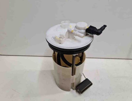 TOYOTA Avensis 2 generation (2002-2009) Senzor hladiny paliva 0580300013,7701002040 32720315