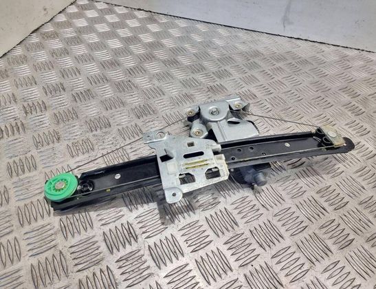 VOLVO S60 1 generation (2000-2009) Zdvíhač pravého zadného dverového okna 119971 32950685