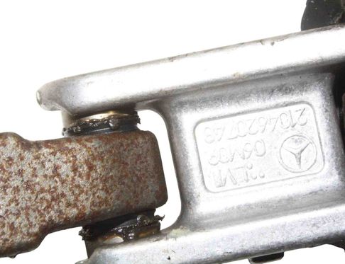 MERCEDES-BENZ CLS-Class C219 (2004-2010) Riadiaca stĺpová hriadeľ A2114600796,2104620748 27733466