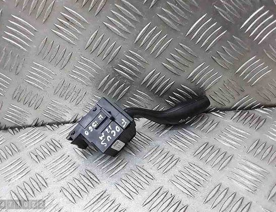 FORD Focus 3 generation (2011-2020) Подрулевой переключатель AV6T13335AB 28633497