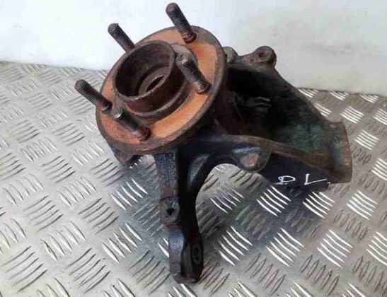 FORD Focus 3 generation (2011-2020) Ľavý predný náboj kolesa AV613K171 25147822