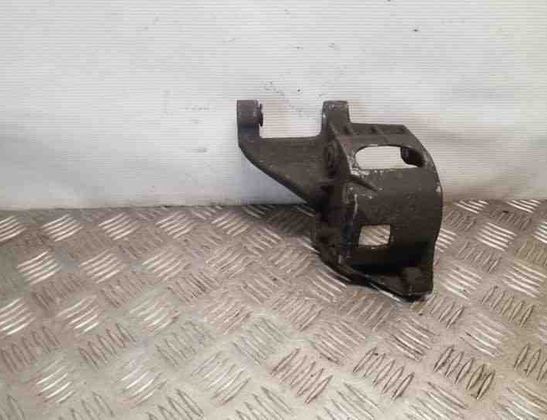 FORD Galaxy 1 generation (1995-2006) Držiak na montáž čerpadla posilňovača riadenia 028145523E 25149173