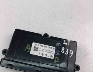 TESLA Model X 1 generation (2015-2024) Kontrolná jednotka 1007618-00-E 25313034