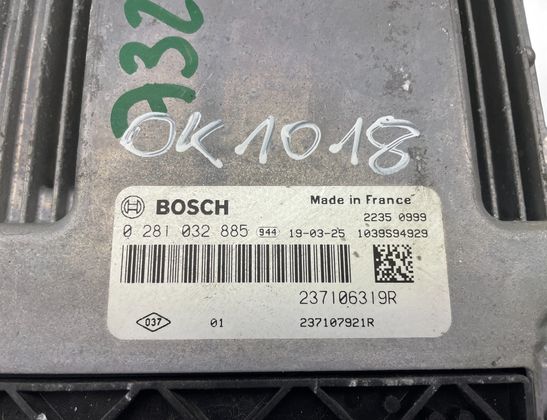 RENAULT Clio 4 generation (2012-2020) Riadiaca jednotka motora 237106319R,0281032885 33095905