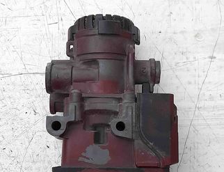 MERCEDES-BENZ ACTROS MP4 (2011-present) E84 (2009-2015) EBS Modulator A0004295724,A0004295724,0004295724 28365348