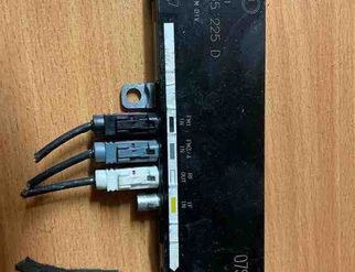 AUDI A6 C6/4F (2004-2011) Zosilňovač antény na kufri 4F9035225 32639502