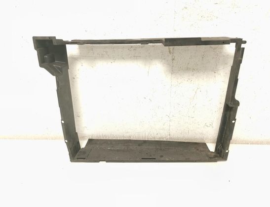 RENAULT Clio 4 generation (2012-2020) Radiator air diverter 215592894R 32984901