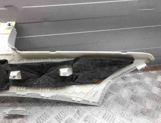 AUDI A8 D4/4H (2010-2018) Ľavý zadný stĺpik ozdobného lemu 4H4868289D,4H4868289 15312304