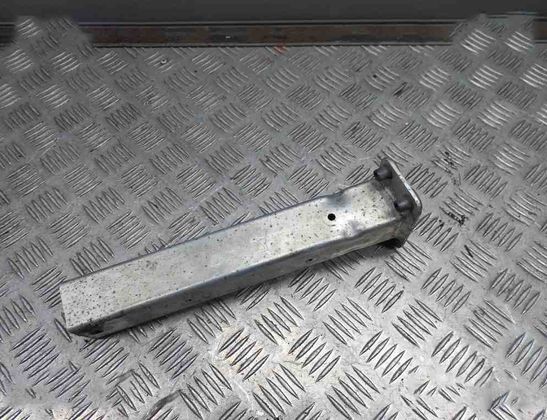 AUDI A8 D4/4H (2010-2018) Pravý predný držiak nárazníka 4H0806064E,4H0806064 15358477