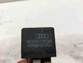 AUDI A5 8T (2007-2016) Реле 6238640,431951253G,6555VP,A0025427219,6555HJ,A0025428019,8D0951253A,141951253B,9673062180,4H0951253A,A0025421319 32605767