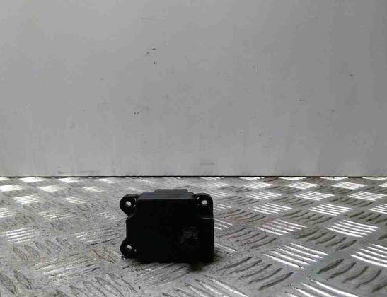 VOLVO V50 1 generation (2003-2012) Ventily na ovládanie vnútorného kúrenia 4N5H19E616AD 28392774