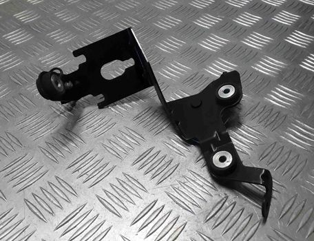 JAGUAR XE 1 generation (2014-2024) Držiak palivového filtra GX739D202AD 28431317