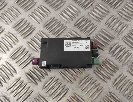 VOLKSWAGEN Arteon 1 generation (2017-2024) USB/AUX Control Unit 5G0035953D 31572156