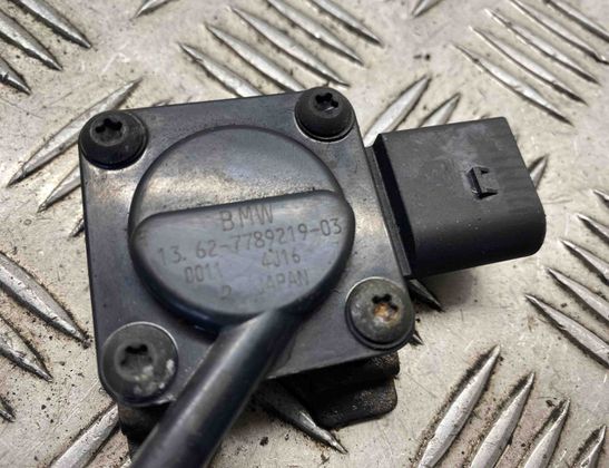 BMW 5 Series E60/E61 (2003-2010) DPF Pressure Sensor 7789219,13627789219 23993956