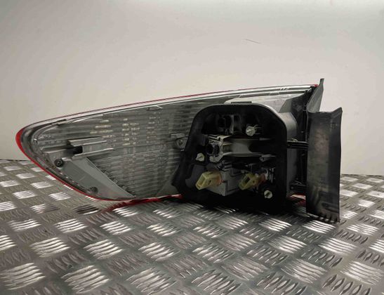 BMW X6 E71/E72 (2008-2012) Pravé zadné svetlo 7179984 28001759