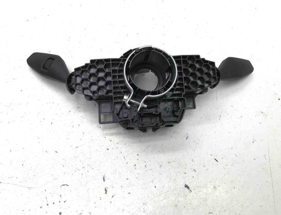 BMW 2 Series Active Tourer U06 (2021-2023) Stieračový prepínač 5A31C10 30190574