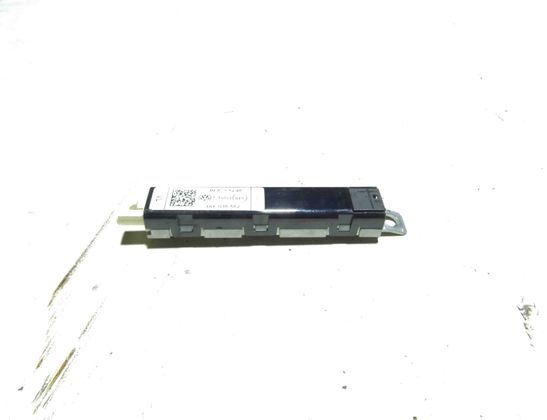 VOLKSWAGEN Passat Variant 1 generation (2010-2024) Zosilňovač antény na kufri 3AF035552 14658882