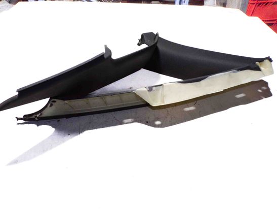 AUDI A6 C6/4F (2004-2011) Pravý stĺpikový obklad 4F5867288 18312965