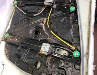 MERCEDES-BENZ GLC X253 (2015-2024) Regulátor okna ľavých predných dverí A0997601500 32136159