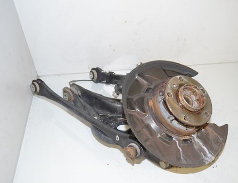 BMW 3 Series F30/F31 (2011-2020) Rear Right Wheel Hub 6792522,33326792522,6792525,33326792525,6884694,33326884694,33326867540,6867540,6792540,33326792540,6792544,33326792544,33326792533,6792533,33326792535,6792535,6867261,33416867261,33406792366,6792366 33046823