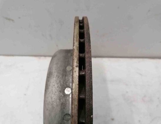 BMW 5 Series G30/G31 (2016-2023) Ľavý zadný brzdový disk 6882245 17579155