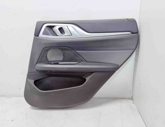 BMW i4 1 generation (2021-2024) Interiérové sedadlá s kitom dverí 6996834,5A42235,5A42236,5A42213,5A42214,7949728,5A0D0F7,5A0D123,5A0D124,5A0C425,5A0C426 28364726