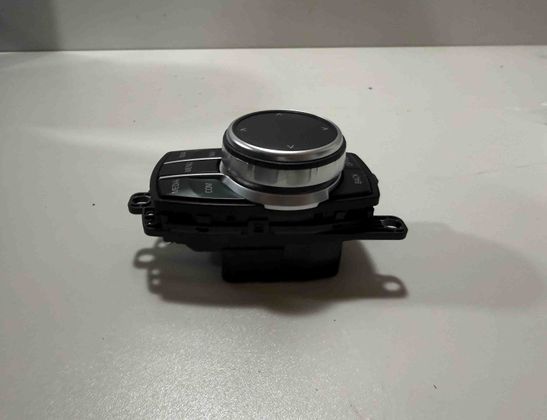 BMW X5 F15 (2013-2018) Navigation System 8736161,5B52177,5A5EE53,5A28AE8,5A472A4,5A419B0,5A24035,5A0C467,5A08149,9824982,9877372,9437948,8732651,8721881,8707187,8708256,8804456,8800146,6829082,5A3B1E6,5A14E67,5A0E449,9490069,9866964,6820843,6816387 32638095