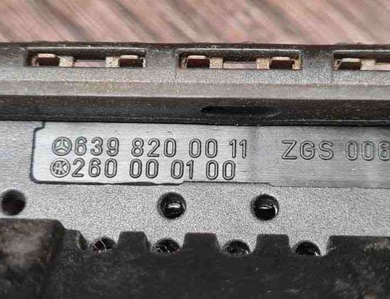 MERCEDES-BENZ Vito W639 (2003-2015) Iné riadiace jednotky 6398200011,260000100 27330392