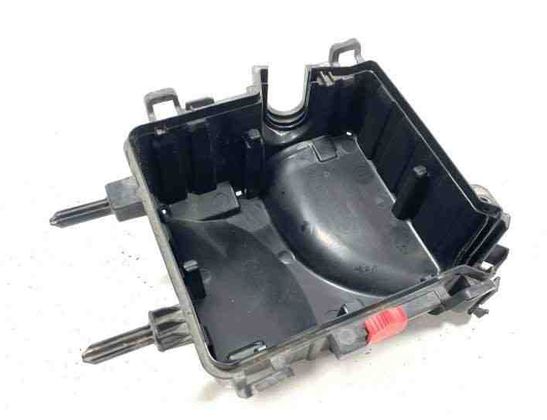 RENAULT Megane 3 generation (2008-2020) Kryt poistkovej skrinky 284B10002R 24728108