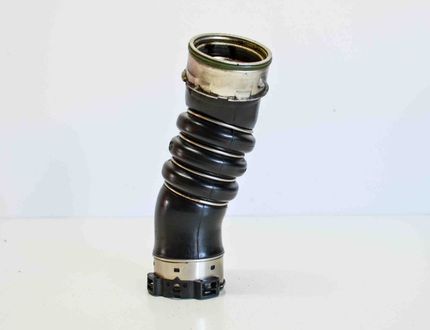 BMW 1 Series E81/E82/E87/E88 (2004-2013) Left Side Intercooler Hose 7802752 3146865