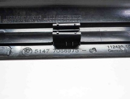 BMW 1 Series E81/E82/E87/E88 (2004-2013) Ľavý plastový kryt bočného prahu 7066975 3146912