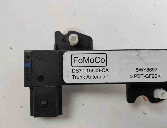 FORD Fusion 1 generation (2002-2012) Zosilňovač antény na kufri DS7T15603CA 31933653