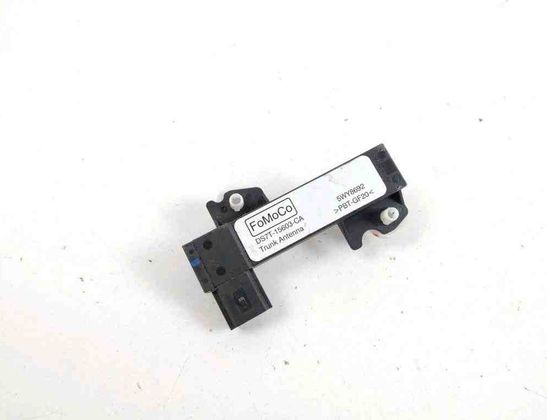 FORD Fusion 1 generation (2002-2012) Zosilňovač antény na kufri DS7T15603CA 31933653