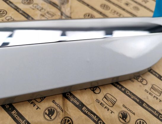 VOLKSWAGEN Passat B8 (2014-2023) Панель задней левой двери 32851205