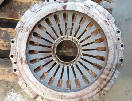 DAF XF (2012-present) Диск сцепления 33090878