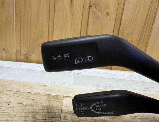 VOLKSWAGEN Passat B6 (2005-2010) Wiper turn signal indicator stalk/ switch 3C5953513C 31103264