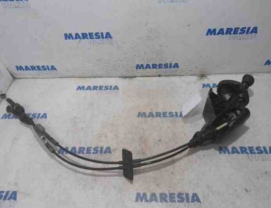 OPEL Vivaro B (2014-2019) Mechanizmus radenia prevodových rýchlostí 349012637R,93453892,93453894 27892432