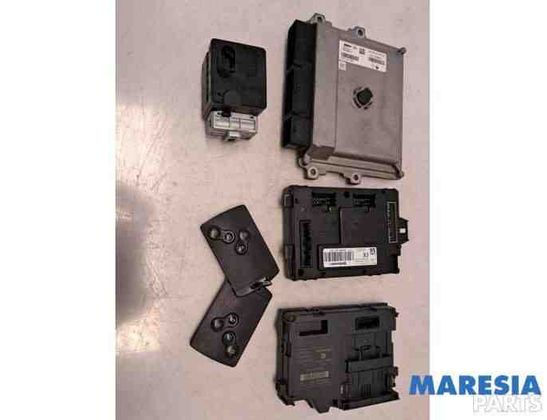 RENAULT Clio 4 generation (2012-2020) Engine Control Unit ECU 487004399R,7701209427,8200604932,237102928R,285906994R,231A00490R,231A06609R,251503211R,251506978R,285905719R,A2C53424962,237102706R,V29029647A,284B19573R,8200589080,805640003R,285901934R,285977054R,285972461R 28449874