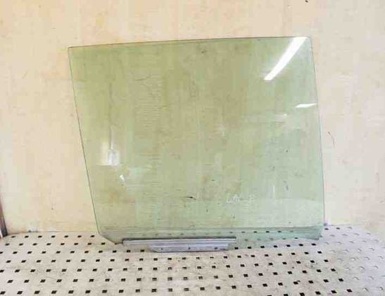 TOYOTA RAV4 2 generation (XA20) (2000-2006) Pravé zadné dvere okenné sklo E643R00033 26134335